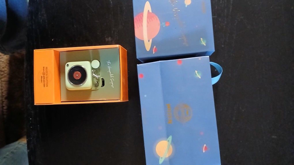 Muzen Bluetooth Vintage Speaker
