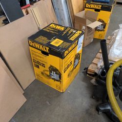 DeWalt Stainless Steel Wet/Dry Vacuum