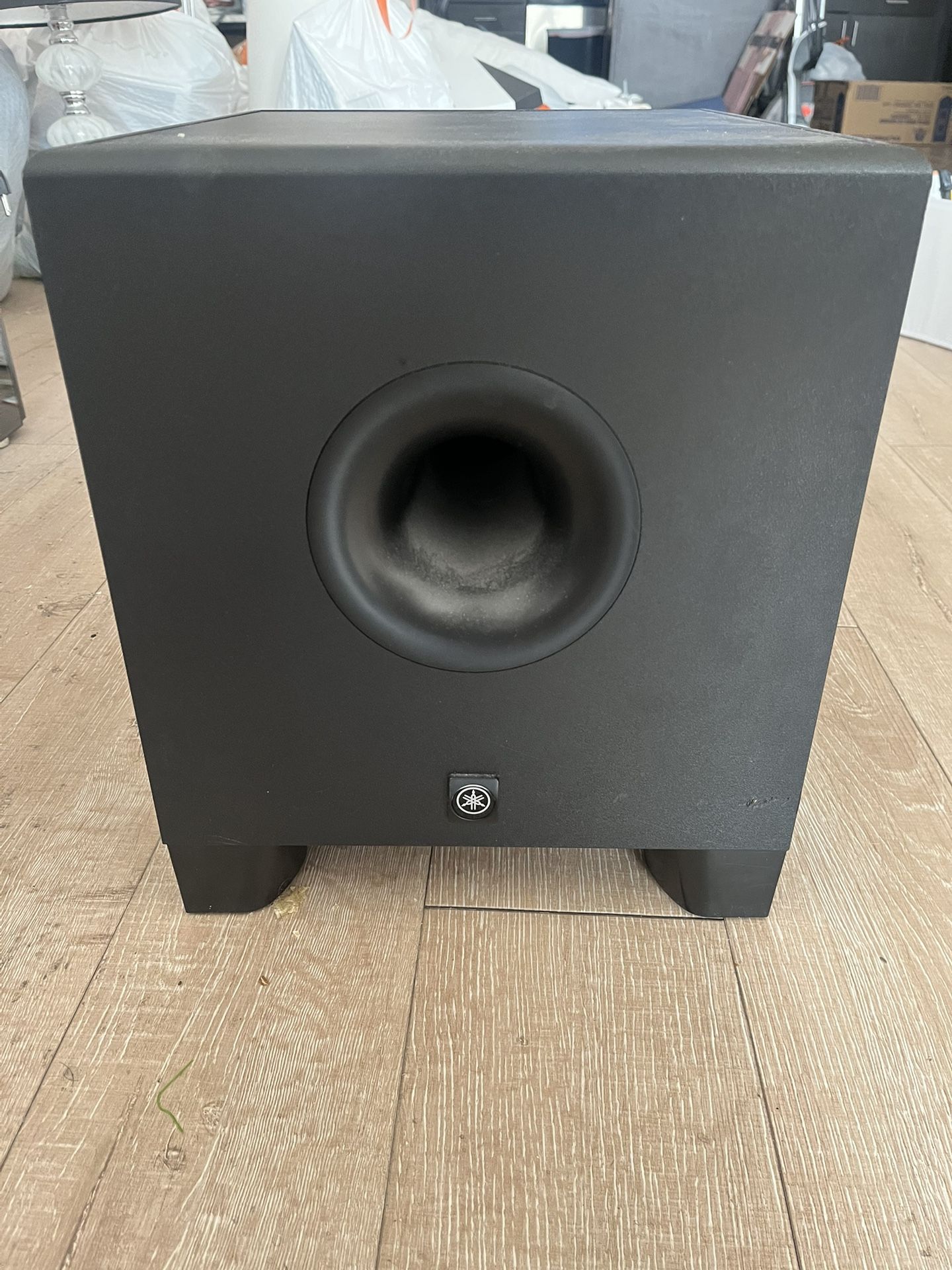 Subwoofer Yamaha HSH8