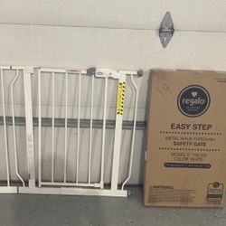 29-38.5” Regalo Door Gate(4 Units Available @ $25)