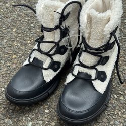 Sorel Explorer II Joan Cozy Boots Black Sail White Fur High Top Women's Size 8
