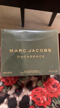 Marc Jacob Decadence Purse Perfume