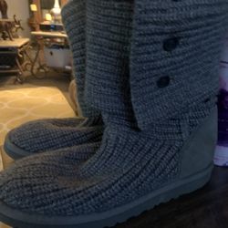 Like New Women’s Ugg Boots Size 8