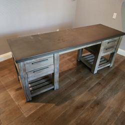 RESTORATION HARDWARE / RH TEEN INDUSTRIAL DESK – WEATHERED GRAY

