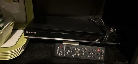 Samsung DVD Player with Remote