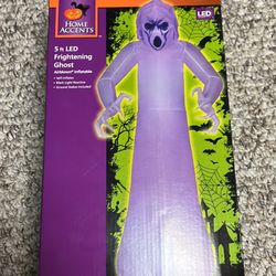 5 FOOT LED FRIGHTENING GHOST INFLATABLE 