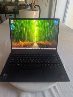 Lenovo ThinkPad X1 Carbon Gen 9 - i5 (11h gen) - 8gb ram - 256gb ssd