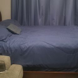 Queen Sz Bed With Night Stand