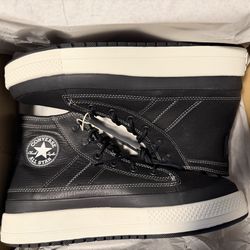 Converse Chuck Taylor All Star Equip Waterpoof high top size 10.5