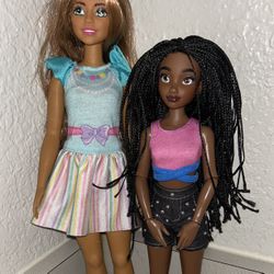 2 Dolls