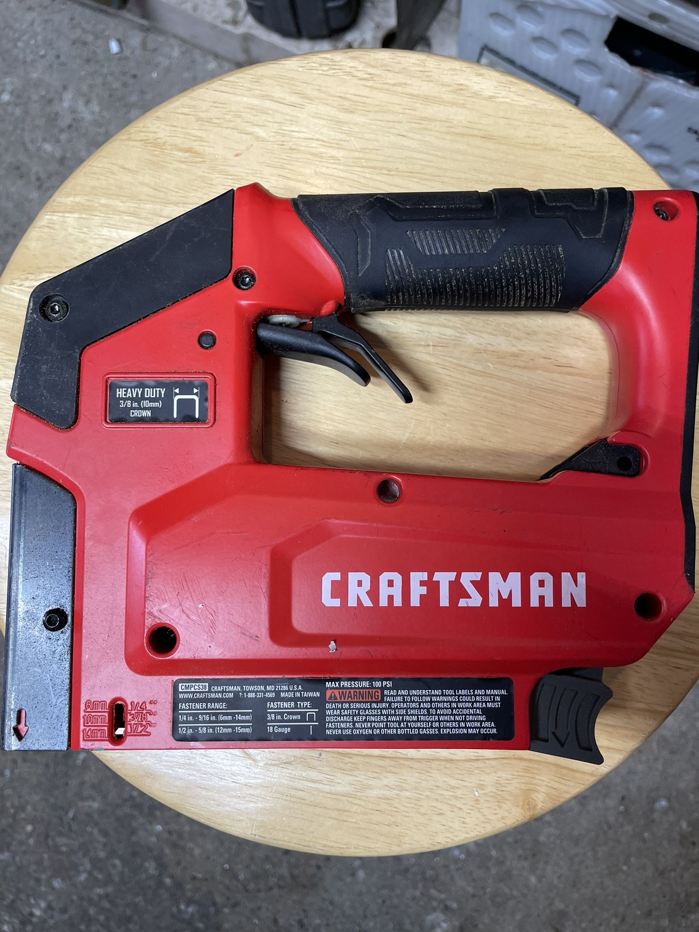 Craftsman Pneumatic Stapler