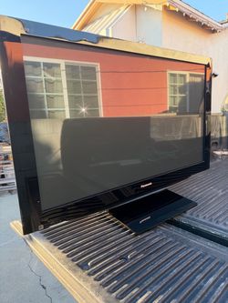 Panasonic tv 60”