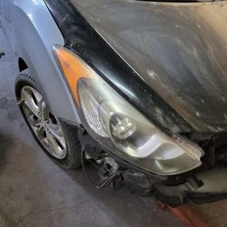 2013 Hyundai Elantra Gt Parts Hood Fender Grille Headlights Etc.. 