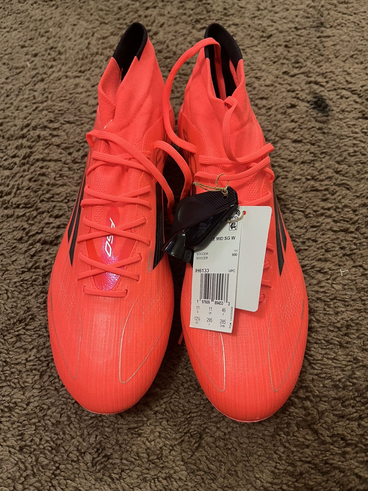 F50 ELITE MID SG W