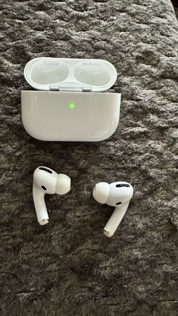 Apple AirPods Pro 1st Gen. with Charging Case