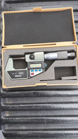 Mitutoyo0-1” o/d digital mic