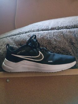 Nike men's size 8