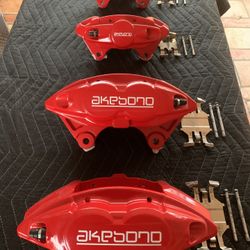 Used, Like New Infiniti G37 G35 350Z 370Z Akebono Big Calipers Brakes Set
