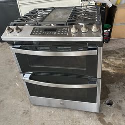 GE natural Gas stove 