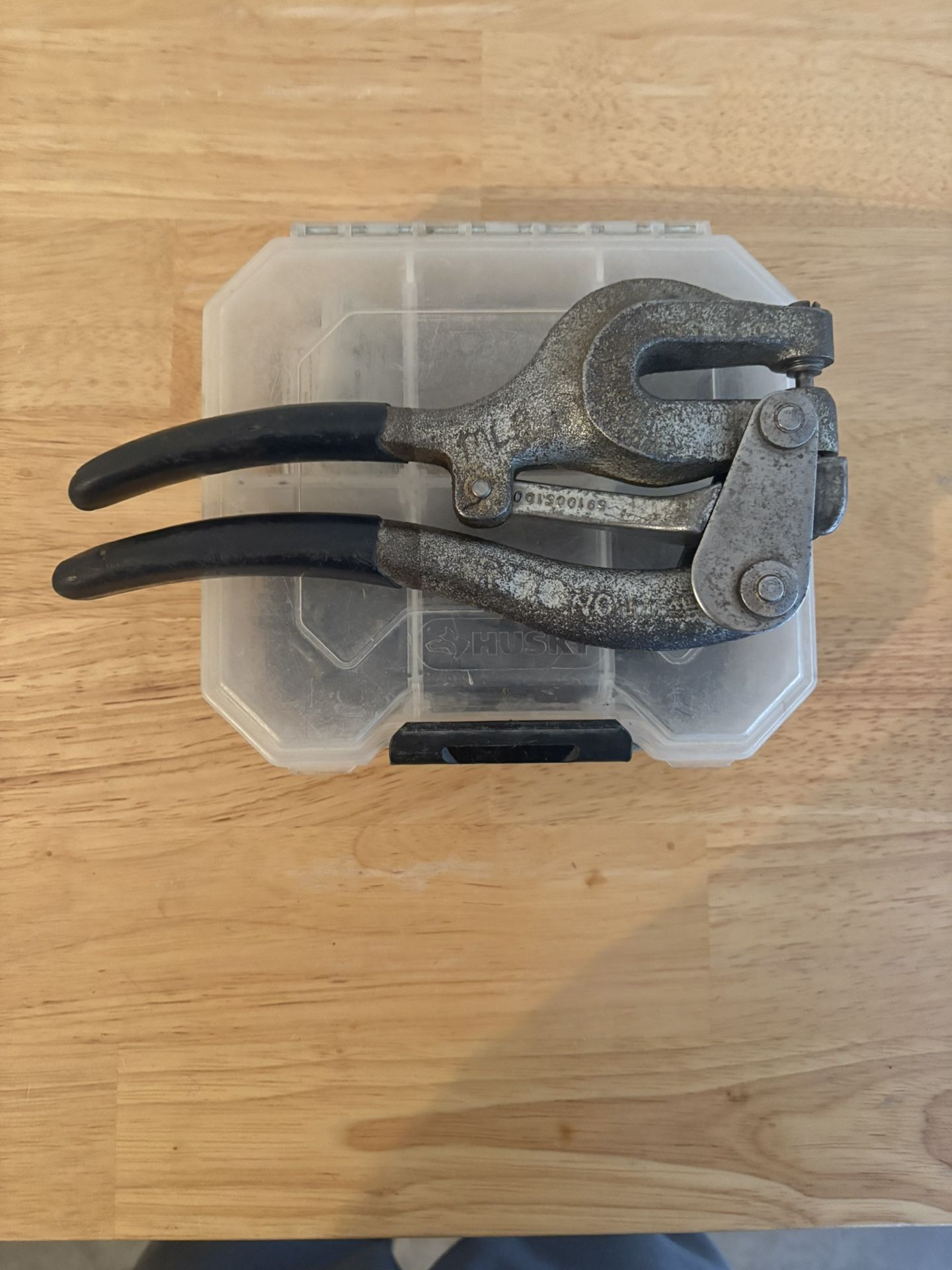 Roper Whitney Jr Hand Punch