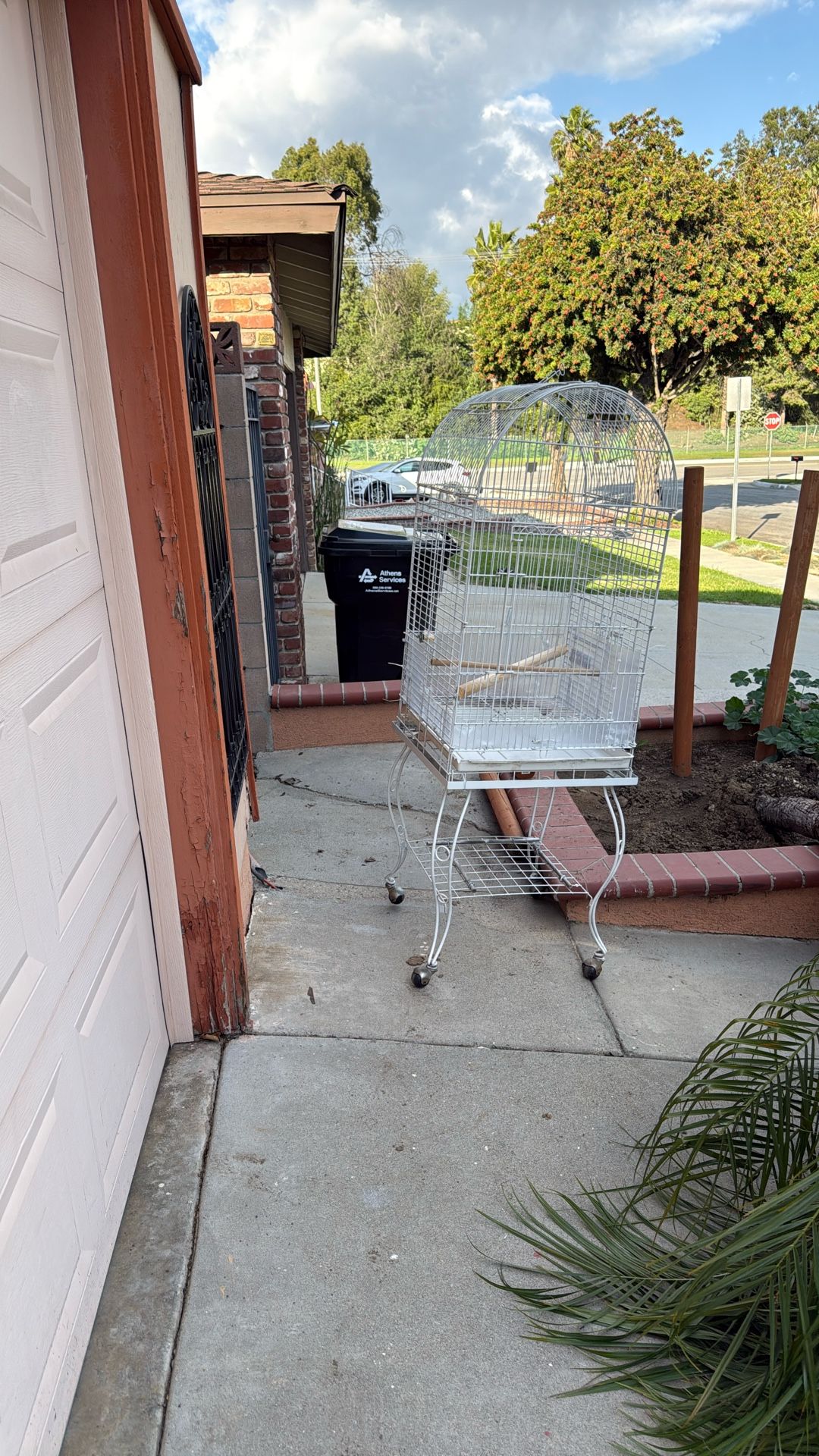 Bird cage in good condition, used, nice and cheap