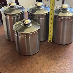 Air tite food storage containers