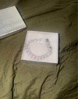 Diamond bracelet