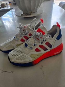 Adidas size 6 women