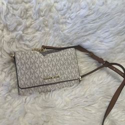 Michael kors Crossbody