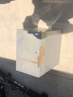 Metal Lockable Box - No Key