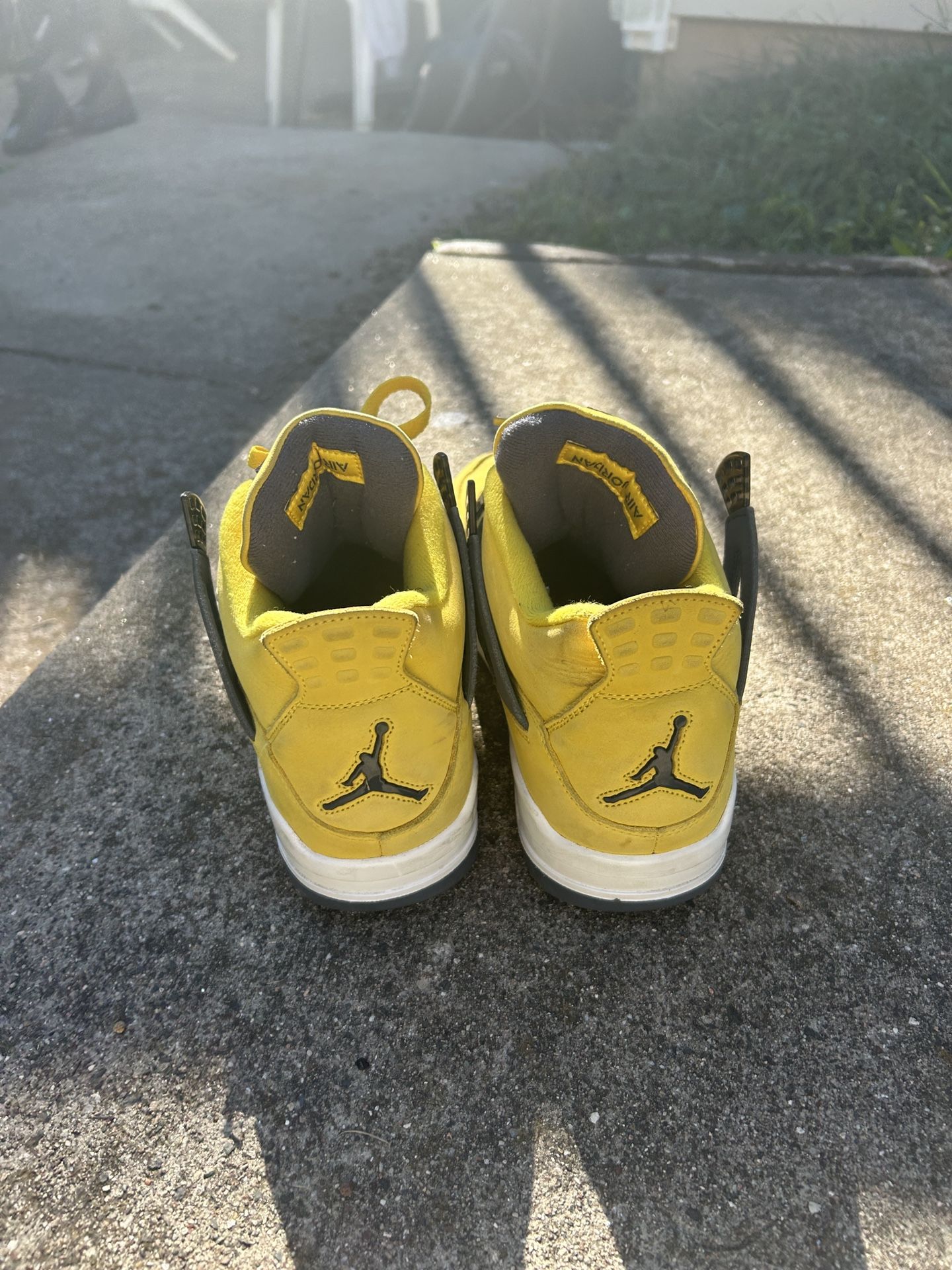 Jordan Lightning 4s