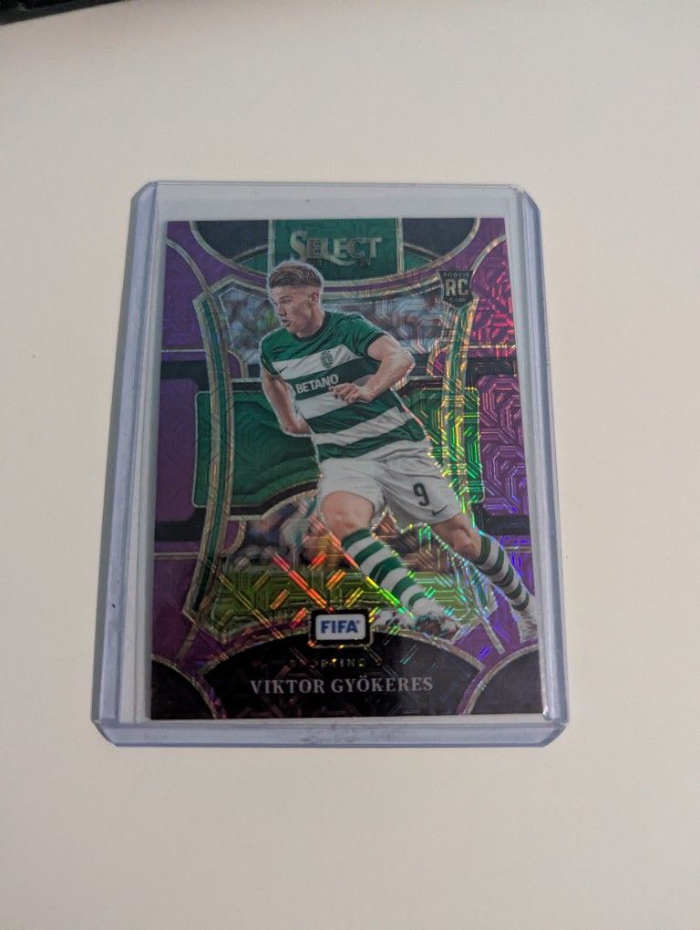 Panini Select Viktor Gyokeres purple mojo rookie card