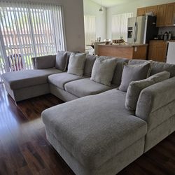 Sectional Sofa 
