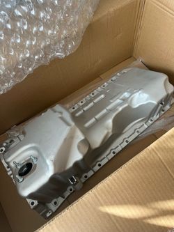BMW aluminum engine oil pan
