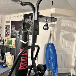 Everlast Three Station Heavy Duty  Punching Bag Station