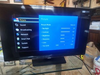 Samsung 32" flat screen  TV