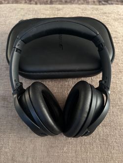 Bose QuietComfort 45 active noise cancelling Headphones
