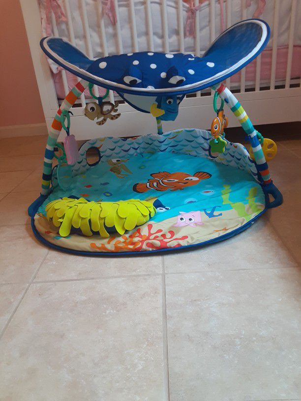Finding Nemo Play Gym