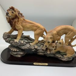 Gorgeous Lion 🦁 Statue From elegant Collection 