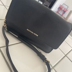 Michael Kors Crossbody Purse 