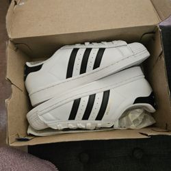 Adidas Super Star Women's 7 