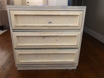 Dresser drawer