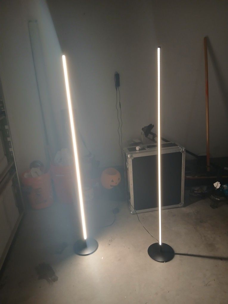 Floor Corner Lamp