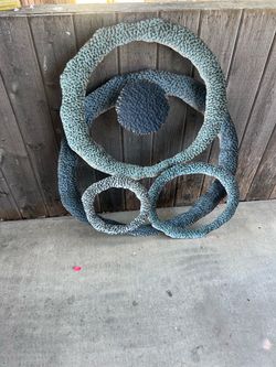Metal Wall Art Interlocking Circles Sculpture