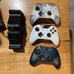 Xbox Controllers 3 Of Them & Xbox Controller Charger With 3 Games