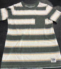 Boys small 7/8 t-shirts