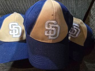 3 Padres caps-new