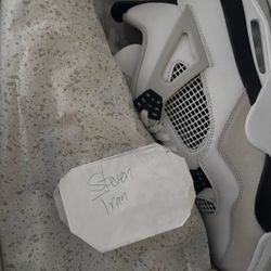 Jordan 4s Black Military 