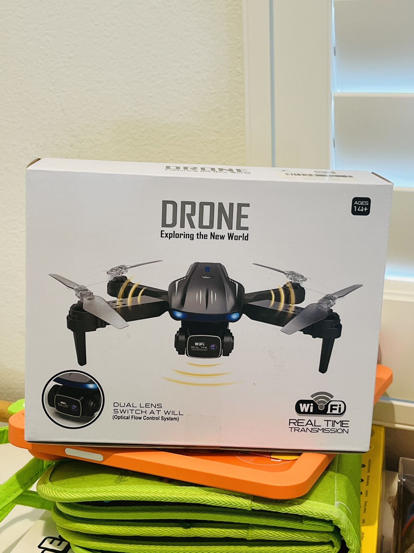 Brand new Drone with REAL WIFI TRANSMISSION Camera 1080P HD, FPV Drones with 2 Batteries,