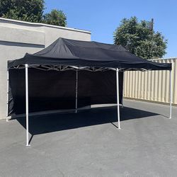 (Brand New) $220 Heavy-Duty EZ Popup Canopy 10x20’ with (2 Sidewalls) Outdoor Gazebo, Carry Bag (Blue/Red)